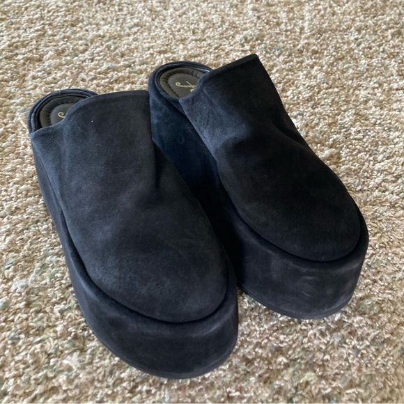 NWOB Free People Mantra Black Suede Platform Mules Sz 40 - Picture 1 of 6